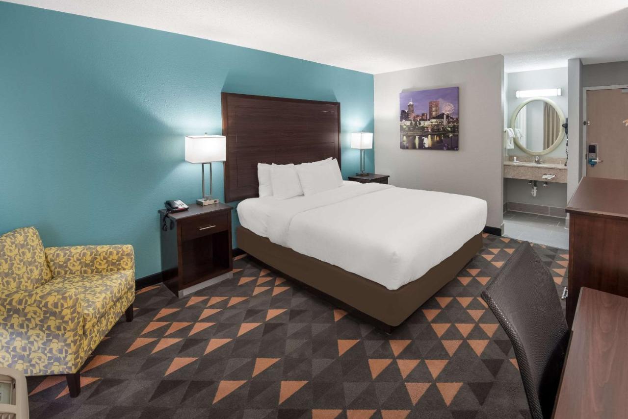 Hotel Clarion Pointe Indianapolis Northeast Castelton Exterior foto